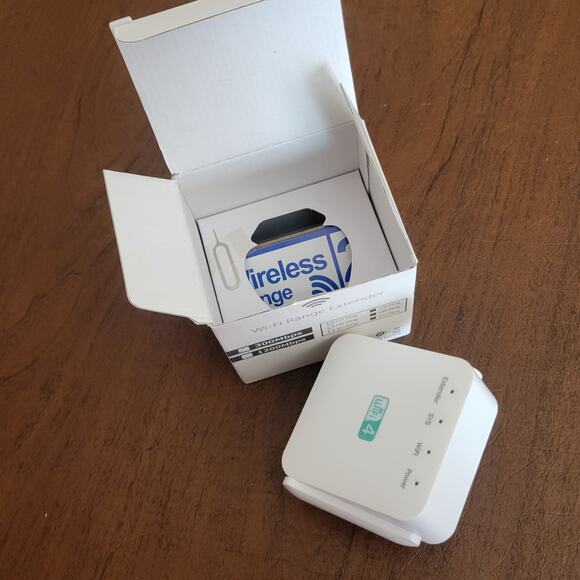 WiFi 300mbps Repeater Wireless Range Extender New, in the box - Picture 4 of 6